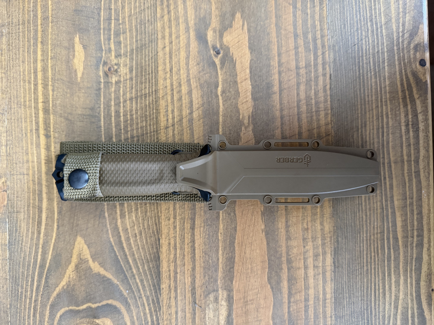 Gerber StrongArm hnědý