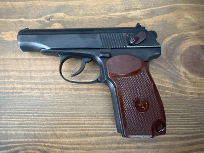 Makarov-ULOŽENKA!!!